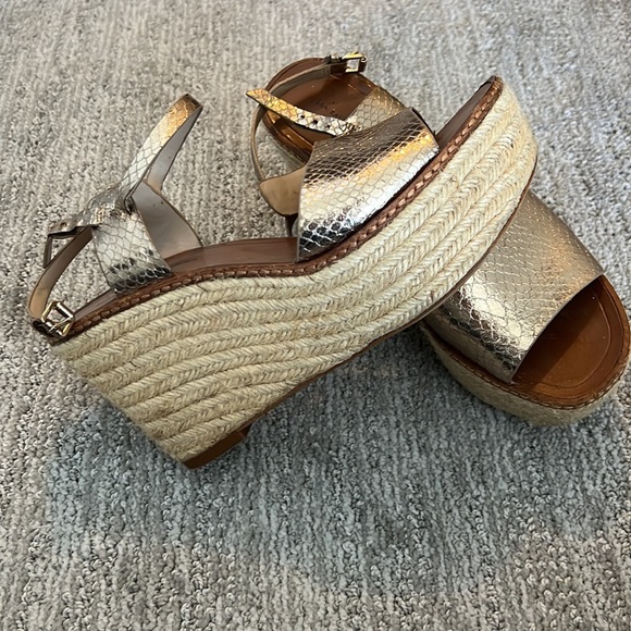 Gold ZARA wedges - Picture 3 of 3